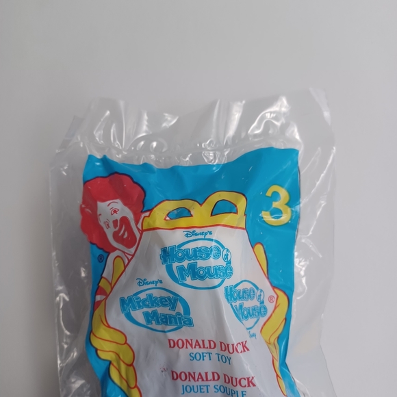 Mickey Mouse McDonald's Happy Meal Toy #3 -Mickey Mouse Soft Toy 2001 - Picture 4 of 9